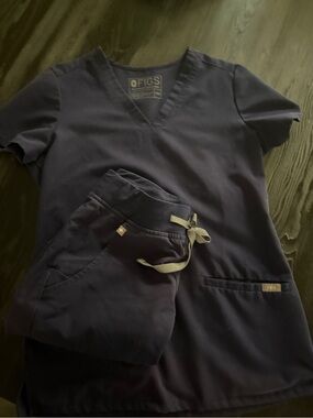 Figs Navy Medical Scrub Set with Drawstring Pants